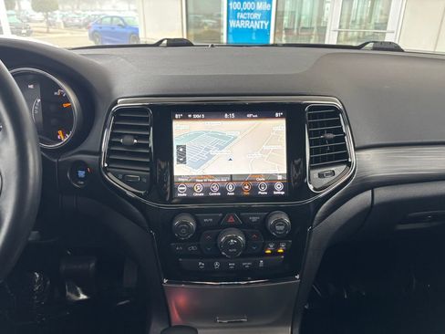 Used 2021 Jeep Grand Cherokee Laredo X image 13