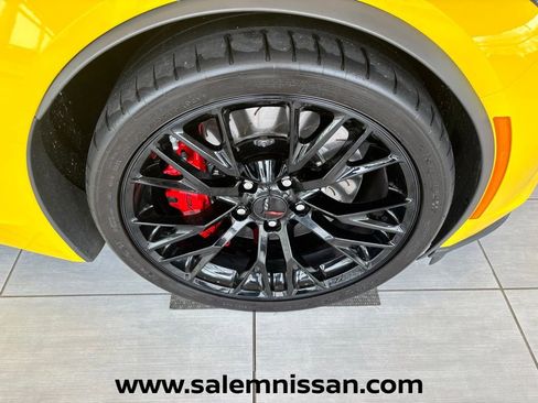 Used 2016 Chevrolet Corvette Z06 w/ 3LZ Preferred Equipment Group RWD image 26