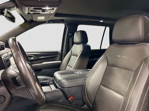 Used 2022 GMC Yukon Denali image 22