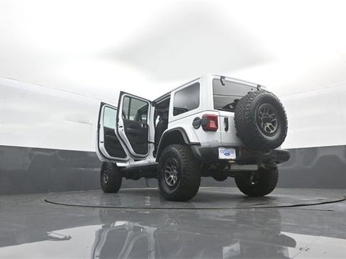 Used 2023 Jeep Wrangler Unlimited Rubicon 392 image 38