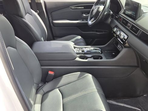 Used 2024 Honda Pilot EX-L image 16