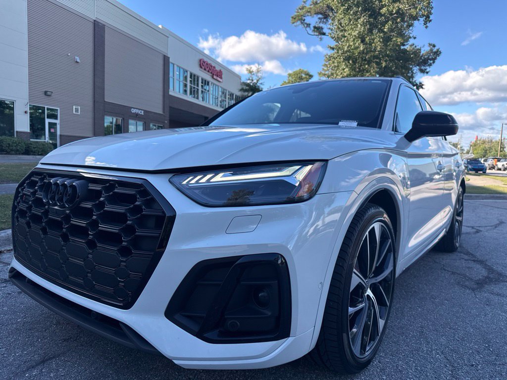 Used 2023 Audi SQ5 Prestige AWD/4WD image 11