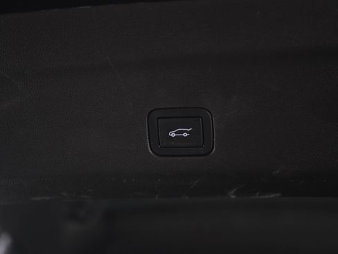 Used 2022 GMC Yukon AT4 w/ AT4 Premium Package AWD/4WD image 20