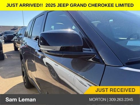 New 2025 Jeep Grand Cherokee Limited w/ Black Appearance Package image 6