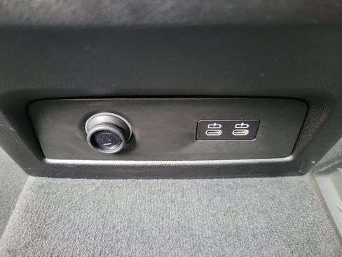 Used 2025 BMW X5 xDrive40i w/ M Sport Package AWD/4WD image 20