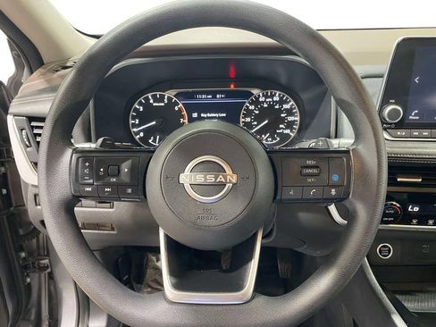 Used 2023 Nissan Rogue SV AWD/4WD image 22
