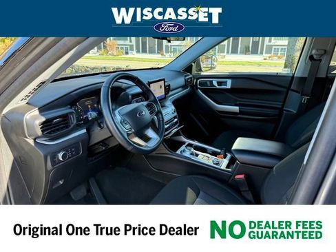 Certified 2022 Ford Explorer XLT image 4