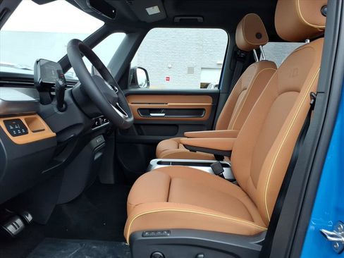 New 2025 Volkswagen ID. Buzz Pro S Plus image 12