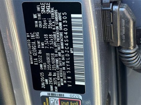 New 2025 Kia Sorento S image 37