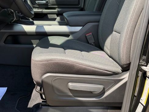 New 2026 RAM 1500 Express AWD/4WD image 14