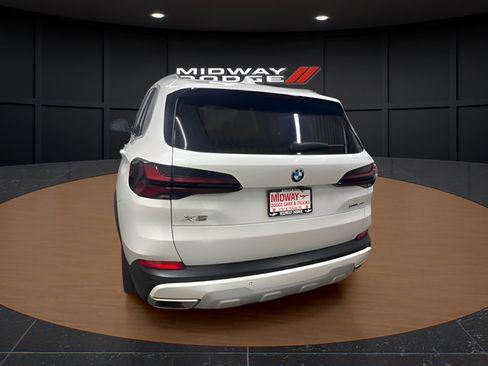 Used 2024 BMW X5 xDrive40i AWD/4WD image 6