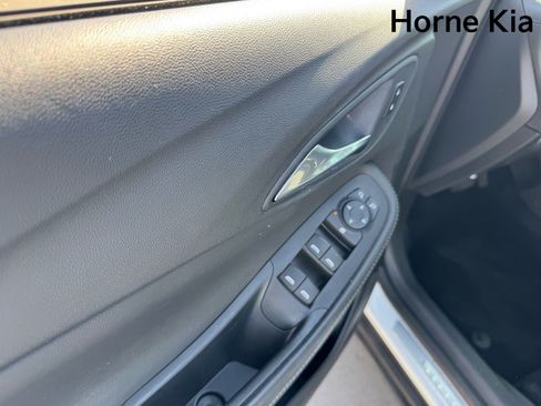 Used 2020 Buick Encore GX Preferred FWD image 11