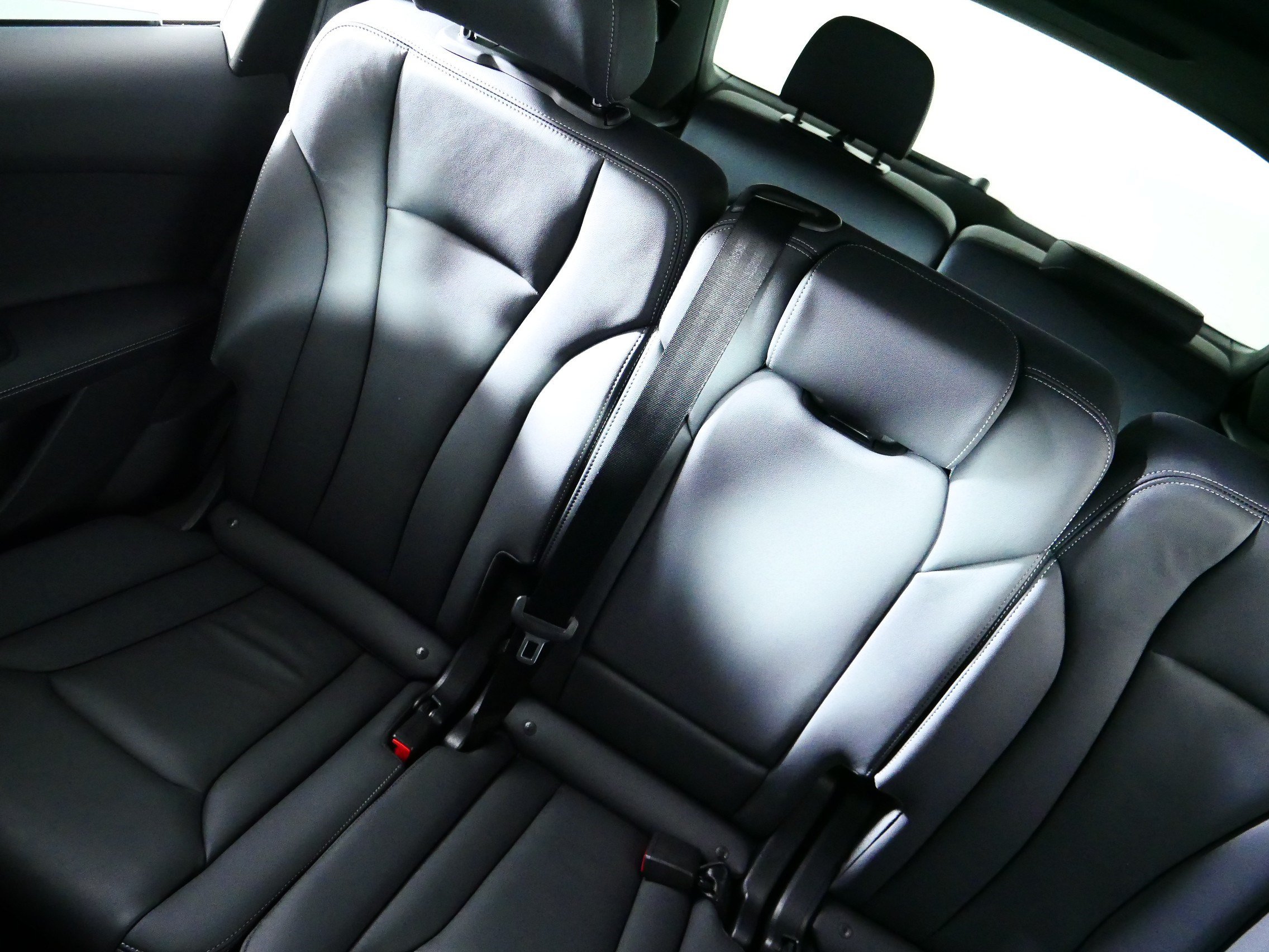 Certified 2025 Audi Q7 3.0T Premium Plus AWD/4WD image 12