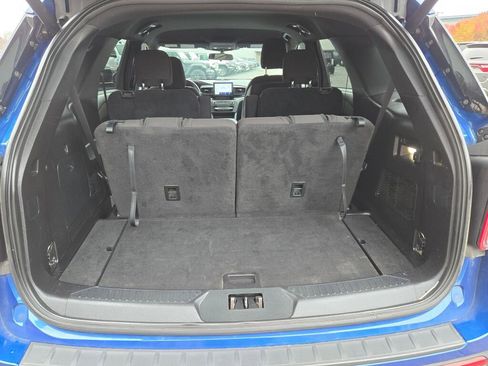 Used 2020 Ford Explorer XLT image 14