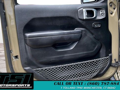 Used 2020 Jeep Gladiator Rubicon AWD/4WD image 22