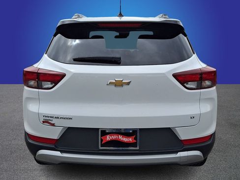 Used 2025 Chevrolet TrailBlazer LT AWD/4WD image 5