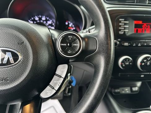Used 2016 Kia Soul image 18