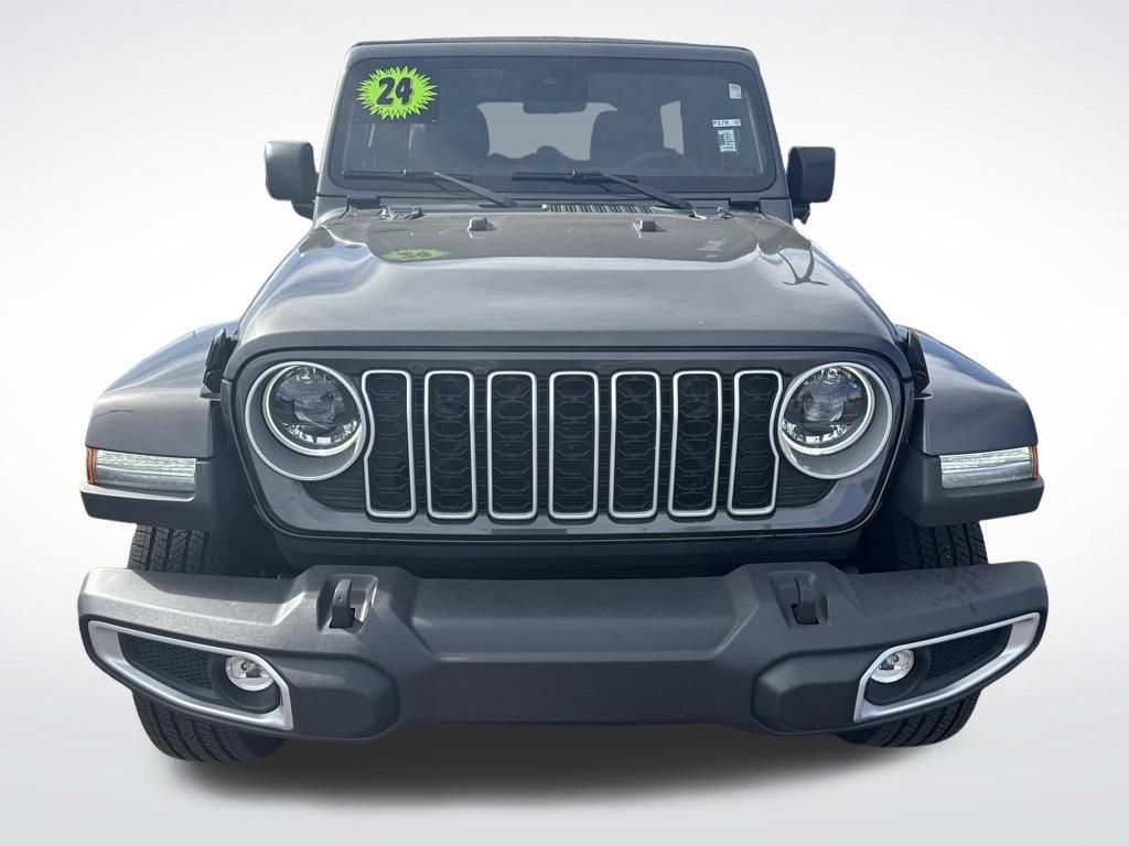 Used 2024 Jeep Wrangler Unlimited Sahara AWD/4WD image 10