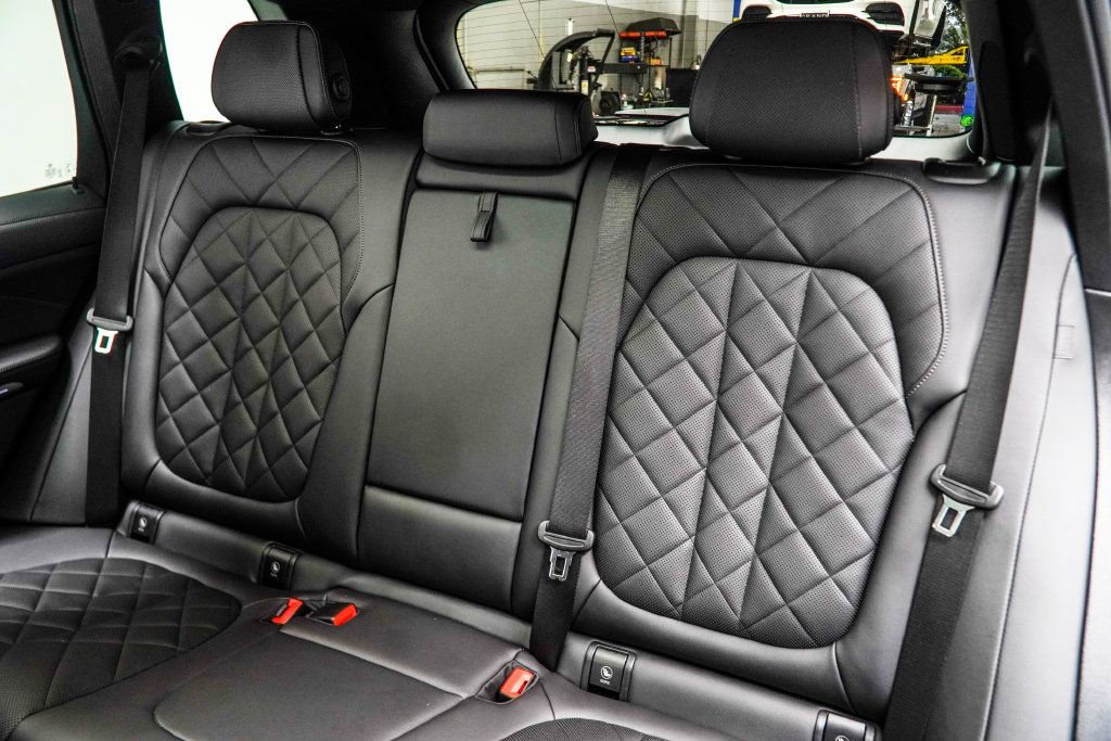 Used 2023 BMW X5 sDrive40i w/ M Sport Package RWD image 41