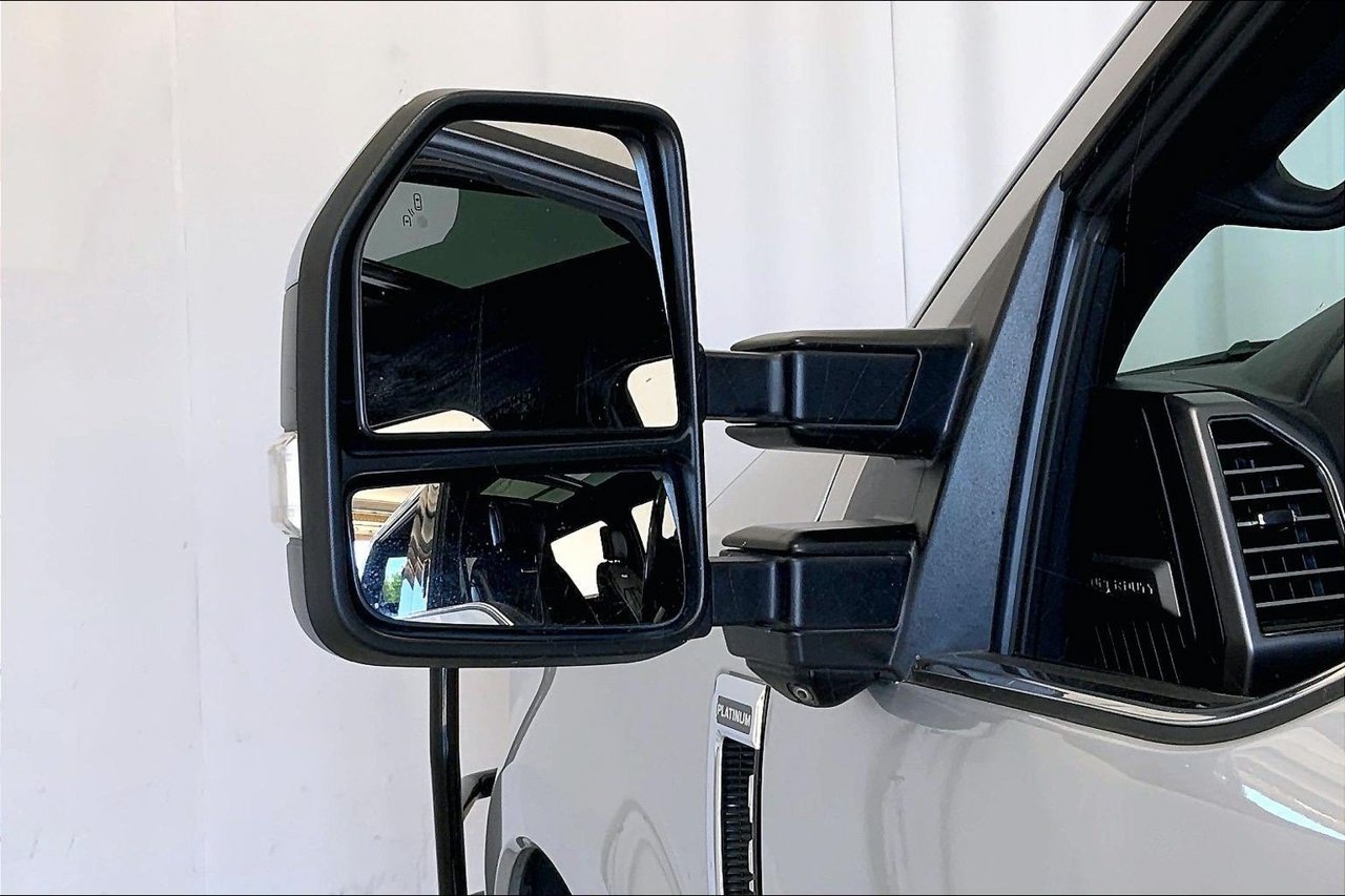 Used 2018 Ford F250 Platinum w/ Platinum Ultimate Package AWD/4WD image 10
