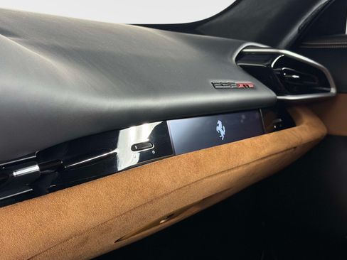 Used 2025 Ferrari 296 GTS RWD image 36