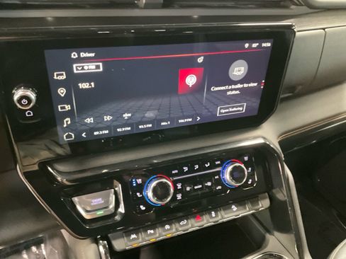 Used 2024 GMC Sierra 1500 AT4 w/ AT4 Preferred Package AWD/4WD image 27