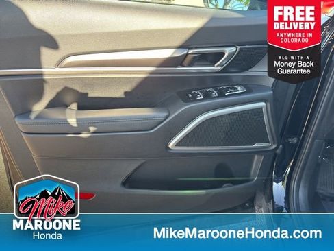 Used 2023 Kia Telluride LX AWD/4WD image 7