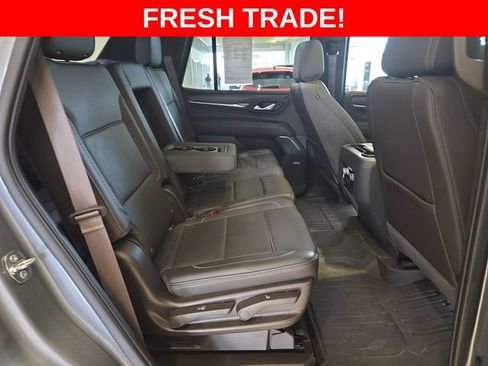 Used 2022 GMC Yukon Denali w/ Denali Premium Package AWD/4WD image 39