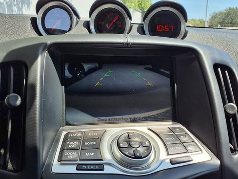 Used 2013 Nissan 370Z Touring RWD image 7