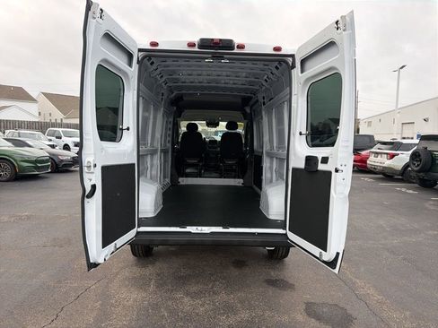 Used 2024 RAM ProMaster 2500 image 25