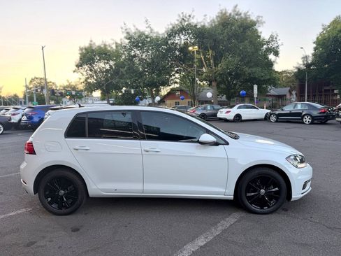 Used 2018 Volkswagen Golf SE FWD image 5