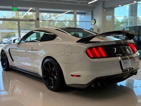 Used 2017 Ford Mustang Shelby GT350R w/ GT350R Equipment Group 920A RWD image 8