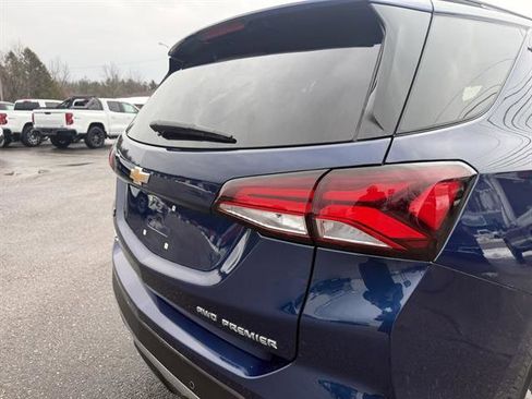 Used 2023 Chevrolet Equinox Premier image 22