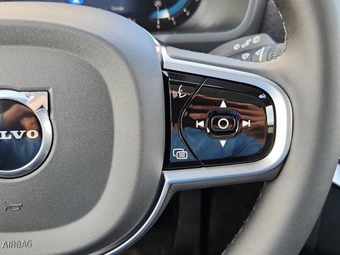 New 2025 Volvo XC90 B6 Ultra w/ Protection Package image 18