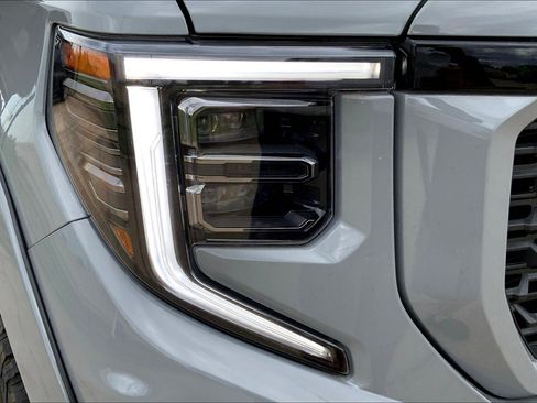 New 2025 GMC Sierra 1500 AT4 w/ AT4 Premium Package image 8