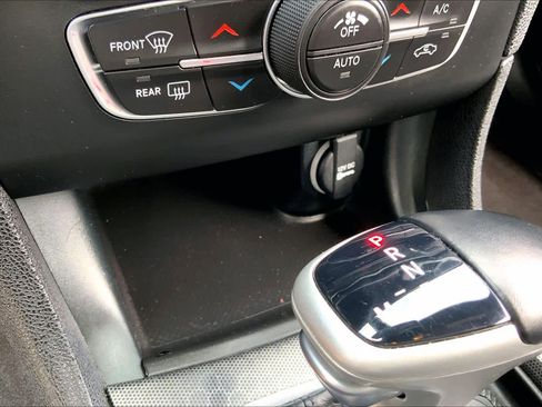 Used 2018 Dodge Charger R/T image 31