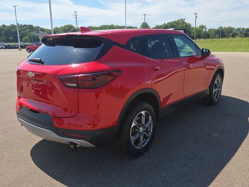 Used 2024 Chevrolet Blazer LT FWD image 6