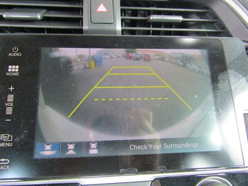 Used 2016 Honda Civic Touring image 18