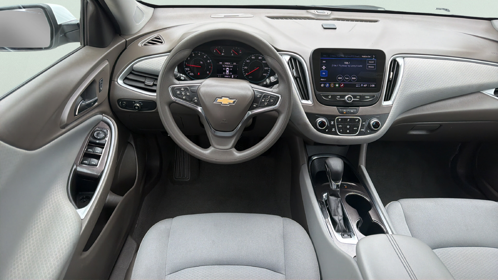 Used 2024 Chevrolet Malibu LT FWD image 16