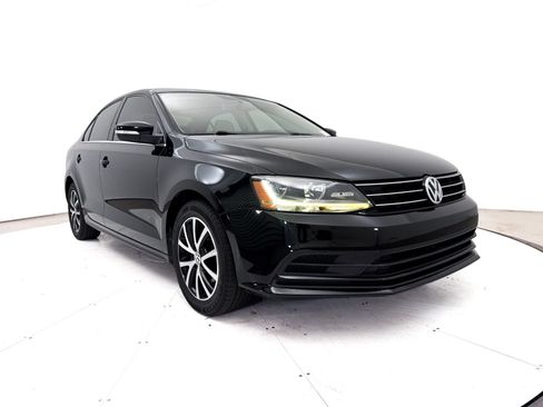 Used 2017 Volkswagen Jetta SE FWD image 9