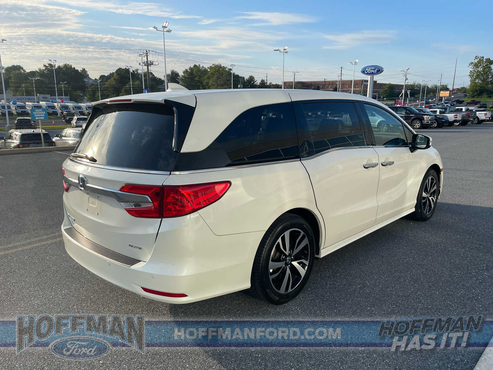 Used 2019 Honda Odyssey Elite image 5