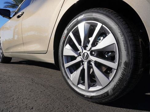 New 2026 Nissan Sentra SL w/ Floor Mat Package FWD image 6