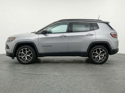Used 2025 Jeep Compass Limited AWD/4WD image 5