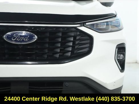 Used 2023 Ford Escape Platinum w/ Premium Technology Package AWD/4WD image 8