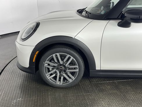 New 2026 MINI Cooper 2-Door Hardtop image 4