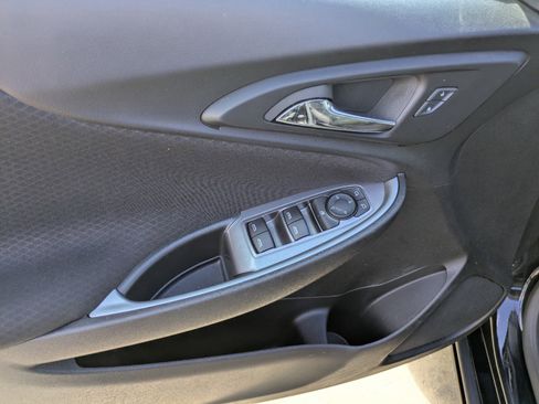 Used 2024 Chevrolet Malibu LT image 9