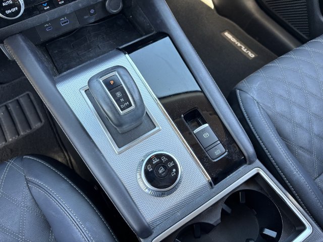 Used 2024 Mitsubishi Outlander SEL FWD image 27