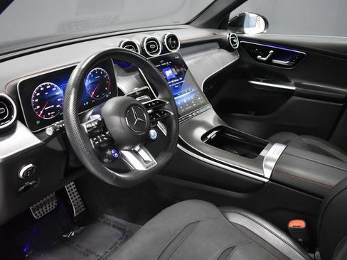 Used 2025 Mercedes-Benz GLC 43 AMG 4MATIC image 4