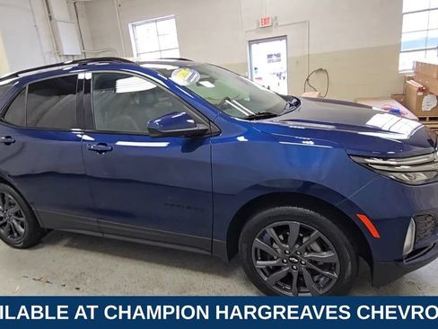 Certified 2022 Chevrolet Equinox RS w/ LPO, Floor Liner Package AWD/4WD image 2