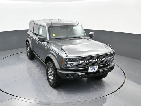 New 2025 Ford Bronco Badlands image 34